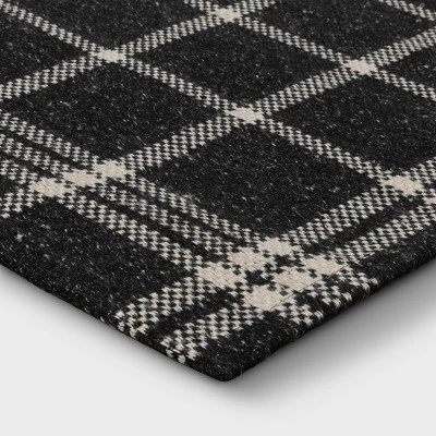 2'x3' Indoor/Outdoor Woven Tapestry Rug Black - Threshold™ 2 2'x3' Indoor/Outdoor Woven Tapestry Rug Black - Threshold™ - Image 2