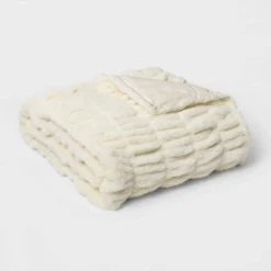 60" X 86" Faux Fur Oversized Bed Throw - Threshold Signature™ 6 60" X 86" Faux Fur Oversized Bed Throw - Threshold Signature™ -Threshold Home Outlet Store GUEST f8285427 54eb 4e0b aa6e c8ab07156195